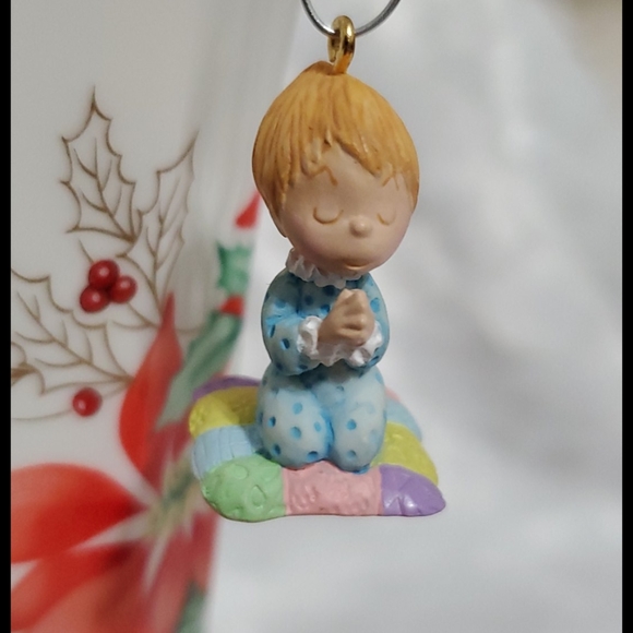 Betsey Clark • Hallmark Other - BETSEY CLARK HALLMARK 'Betsey's Prayer' 1998 HTF more available